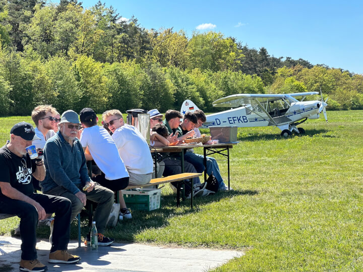 Lehrwerkstattfliegen WTD61 mit gutem Flugwetter ein großer Erfolg